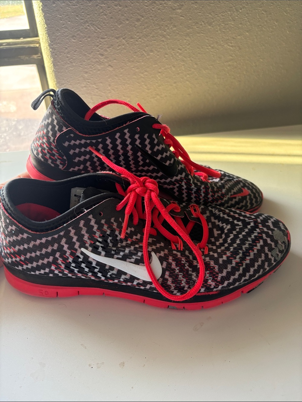 Nike Black, Red & White Patterned Athletic Sneakers